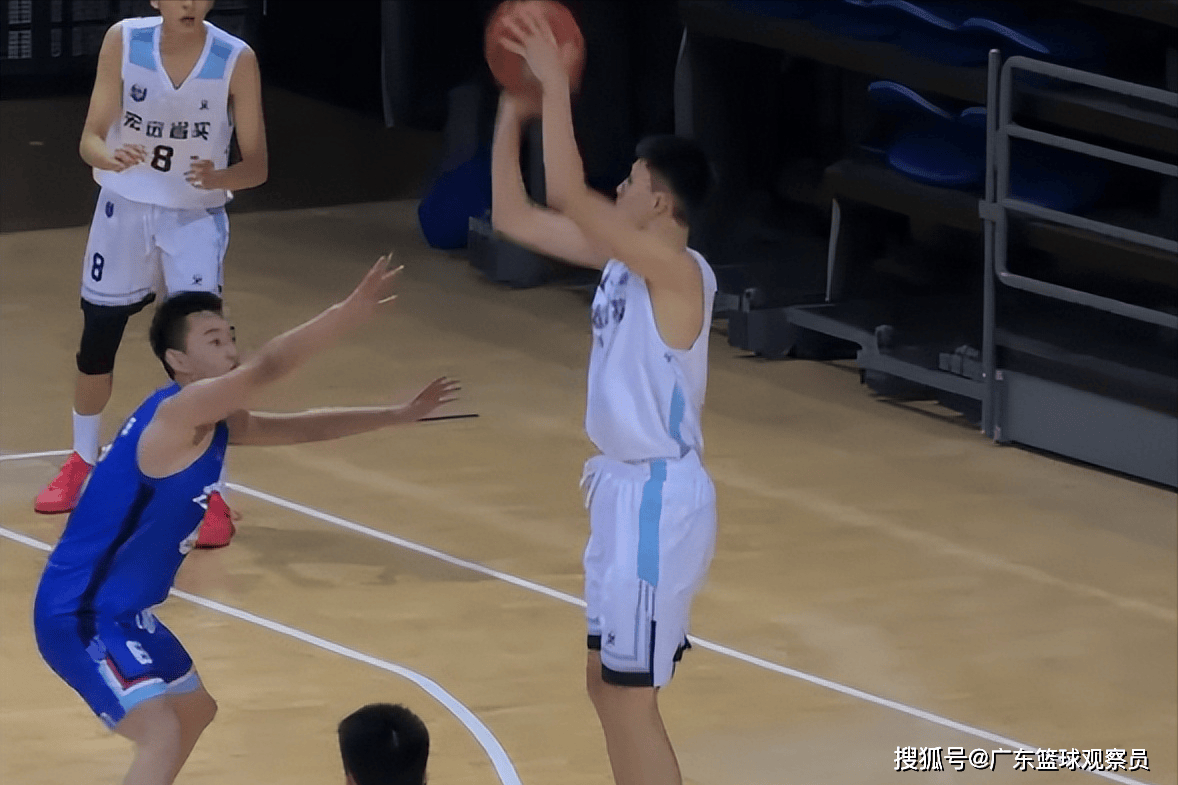 爱游戏下载包含转会期全明星赛传出新动向，广东宏远迎来里程碑，管理层表态——震撼外界，训练强度明显提升的词条